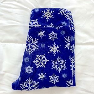 Blue snowflake LuLaRoe kids SM leggings